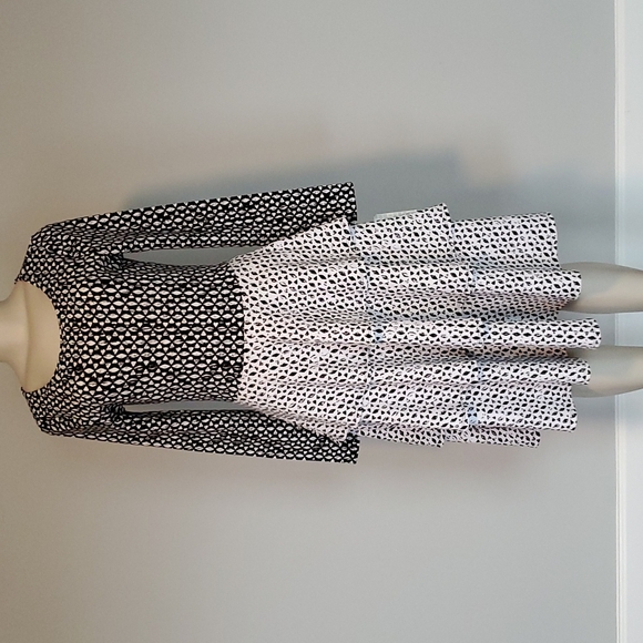 LuLaRoe Dresses & Skirts - LuLaRoe black/white GEORGIA tiered dress-M